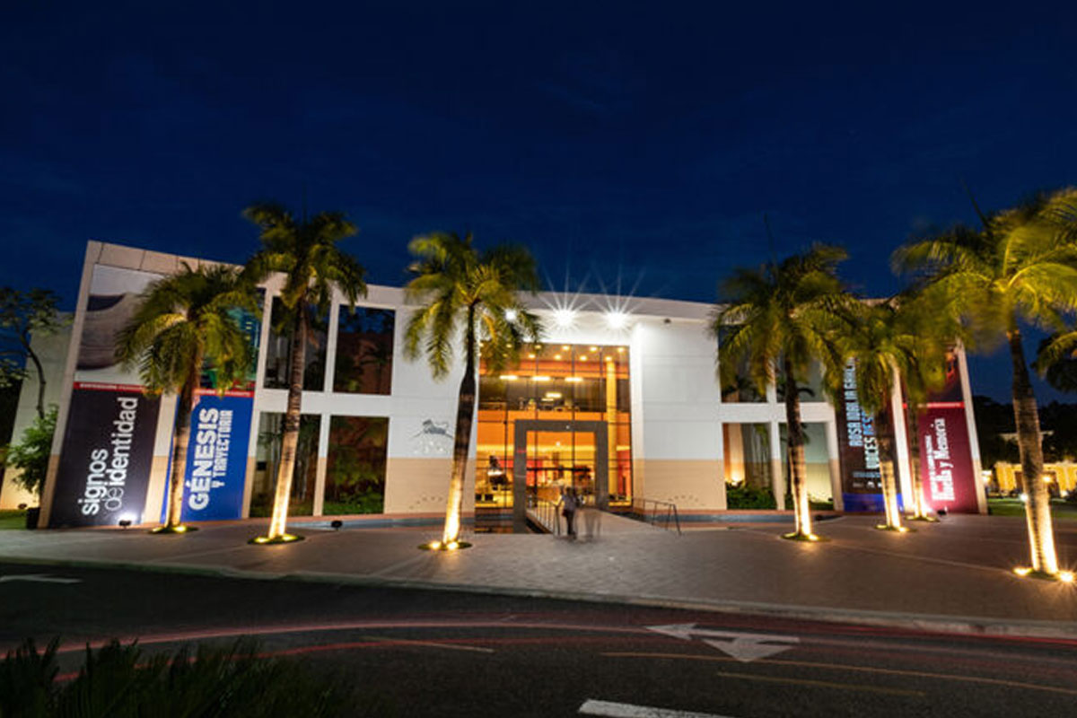 Centro León con fin de semana de arte y cultura en Santo Domingo y Santiago