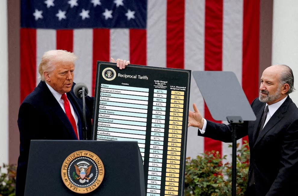 Trump inicia envío de cartas sobre nuevos aranceles comerciales a países socios