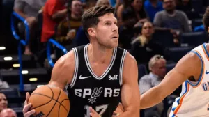 Doug McDermott firmó contrato de un año y 3.6 millones de dólares con el equipo de Sacramento Kings
