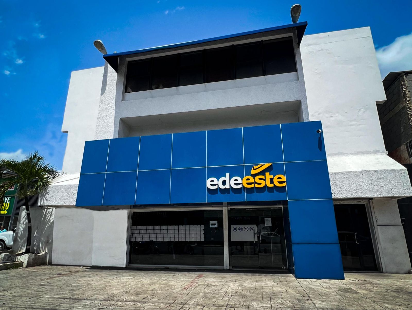 EDEESTE asegura no tener deudas con la contratista SOLES
