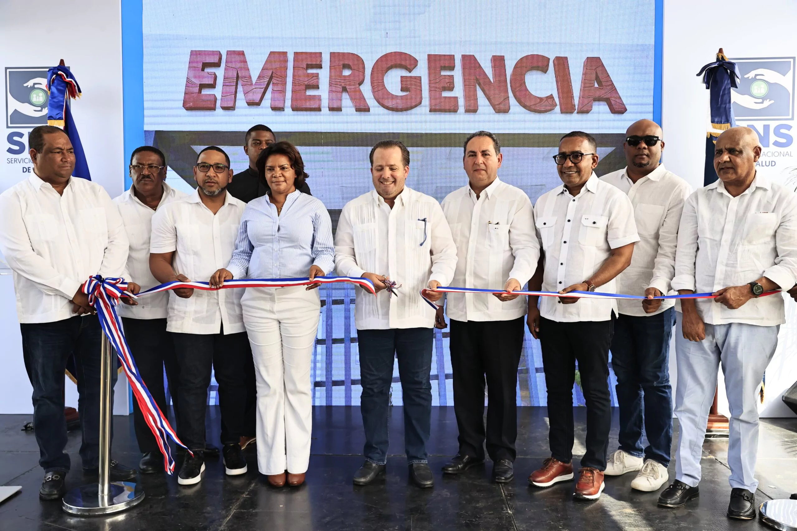Gobierno inaugura moderna emergencia en hospital de Sabana Grande de Boyá en beneficio de más de 30 mil personas