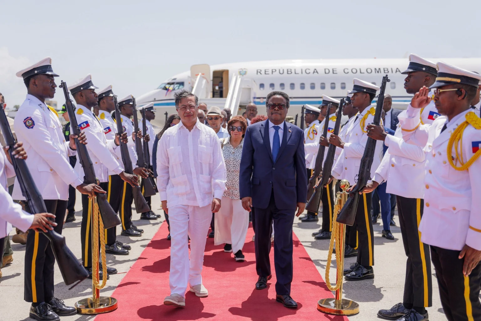 Gustavo Petro apoya a Haití ante la crisis de pandillas