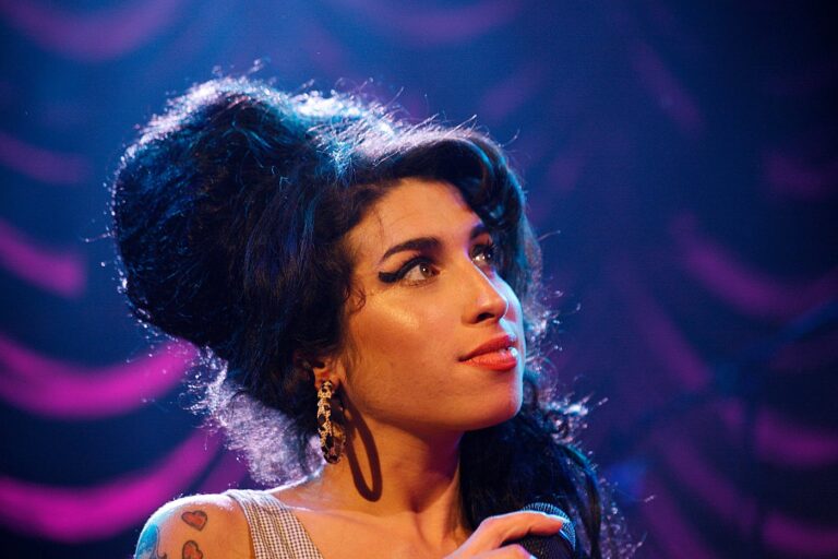 La Recording Academy rinde homenaje a Amy Winehouse y su legado imborrable en la música