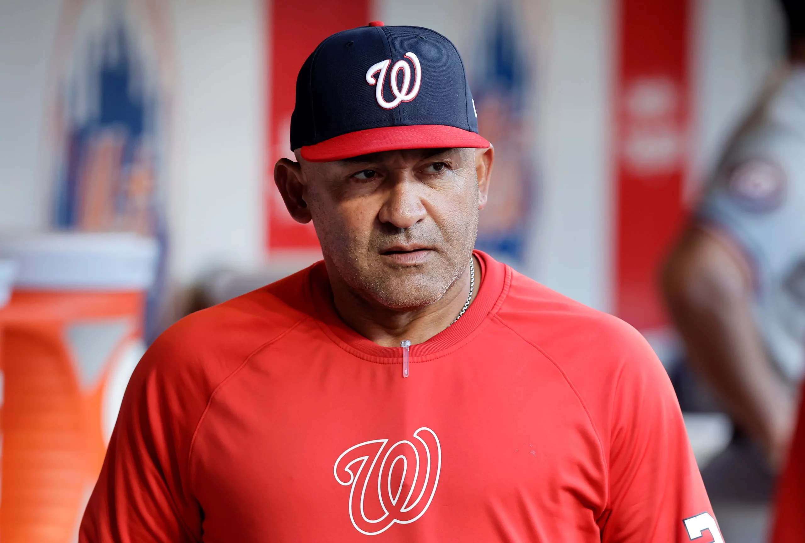 Los Nacionales de Washington nombraron al venezolano Miguel Cairo como manager interino