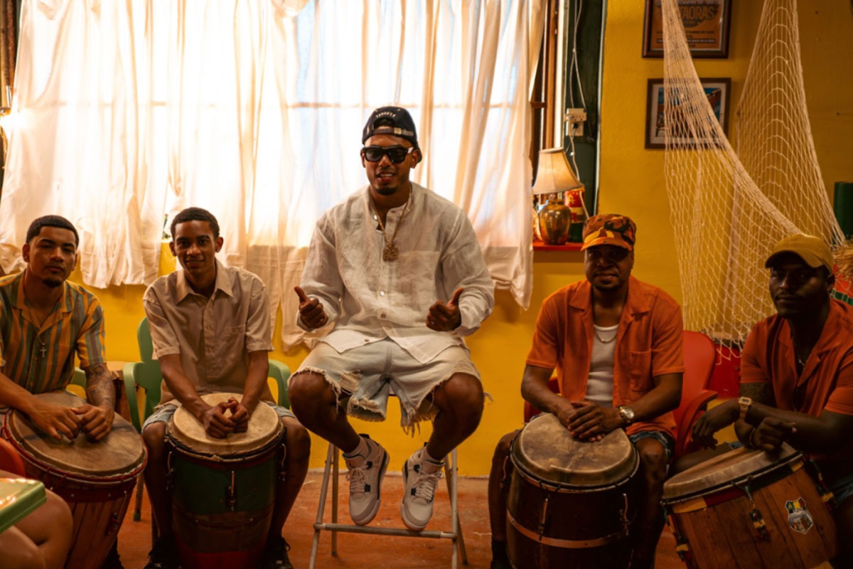 Myke Towers lanza “Island Boyz”, su álbum más personal y visionario