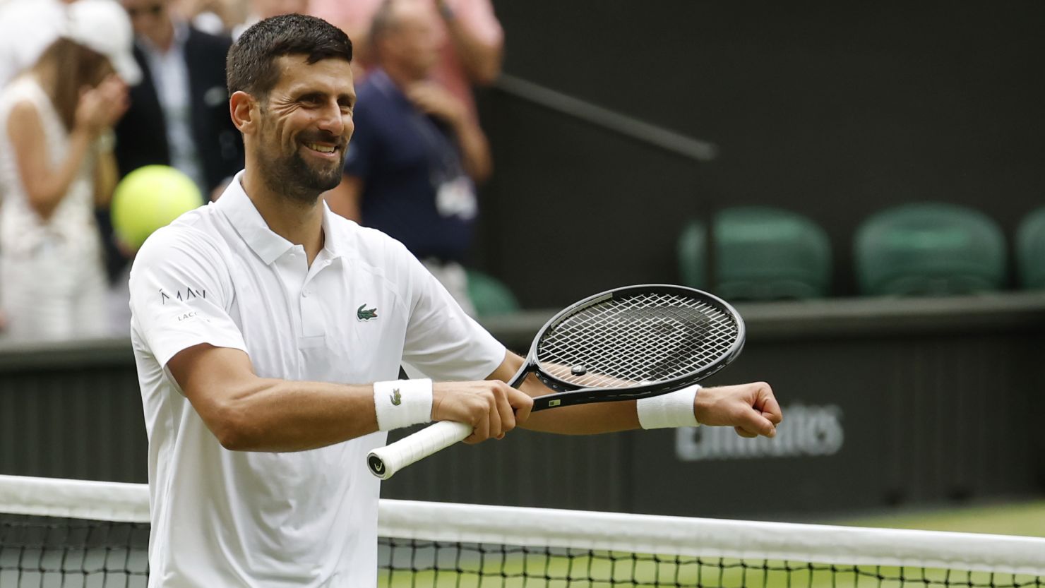 El serbio Novak Djokovic alcanzó las semifinales de Wimbledon por ocasión 14 en su carrera