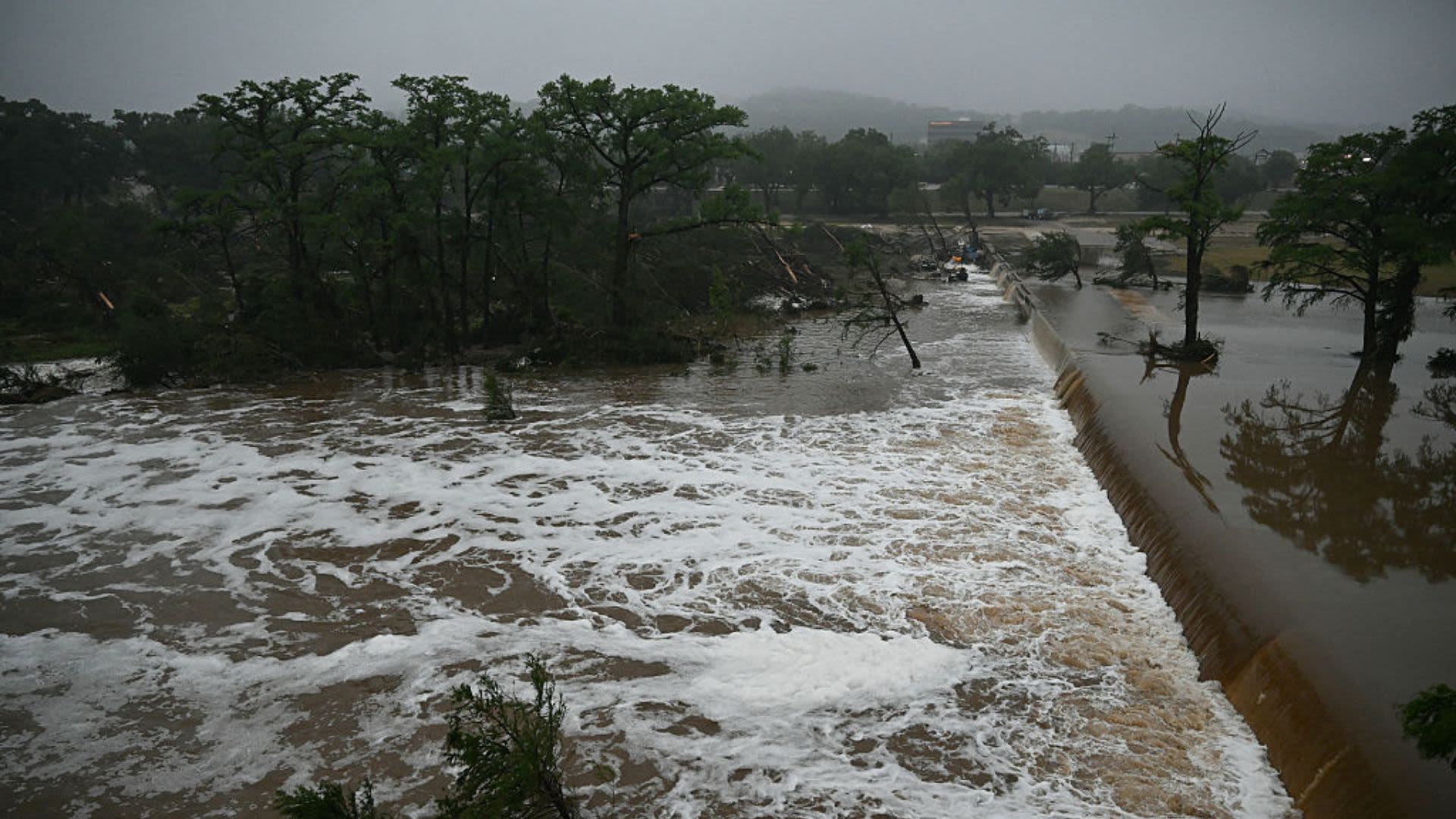 Emergencia en Texas: 82 fallecidos por inundaciones