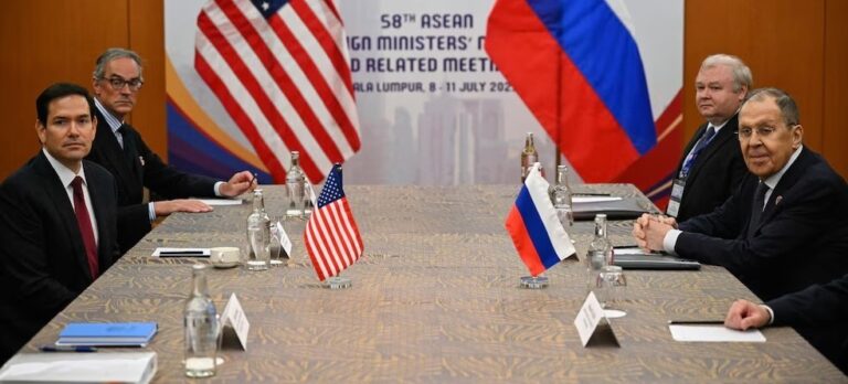 EE.UU. y Rusia buscan cese al fuego en Ucrania