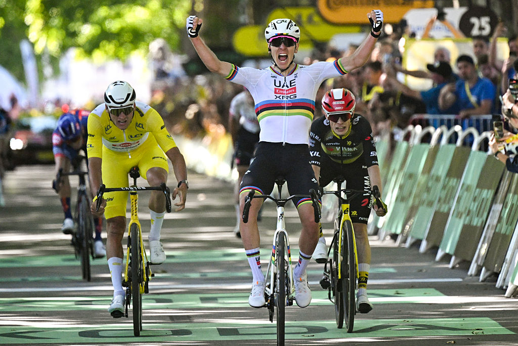 Tadej Pogačar ganó la cuarta etapa del Tour de Francia y sumó su victoria 100 como ciclista profesional