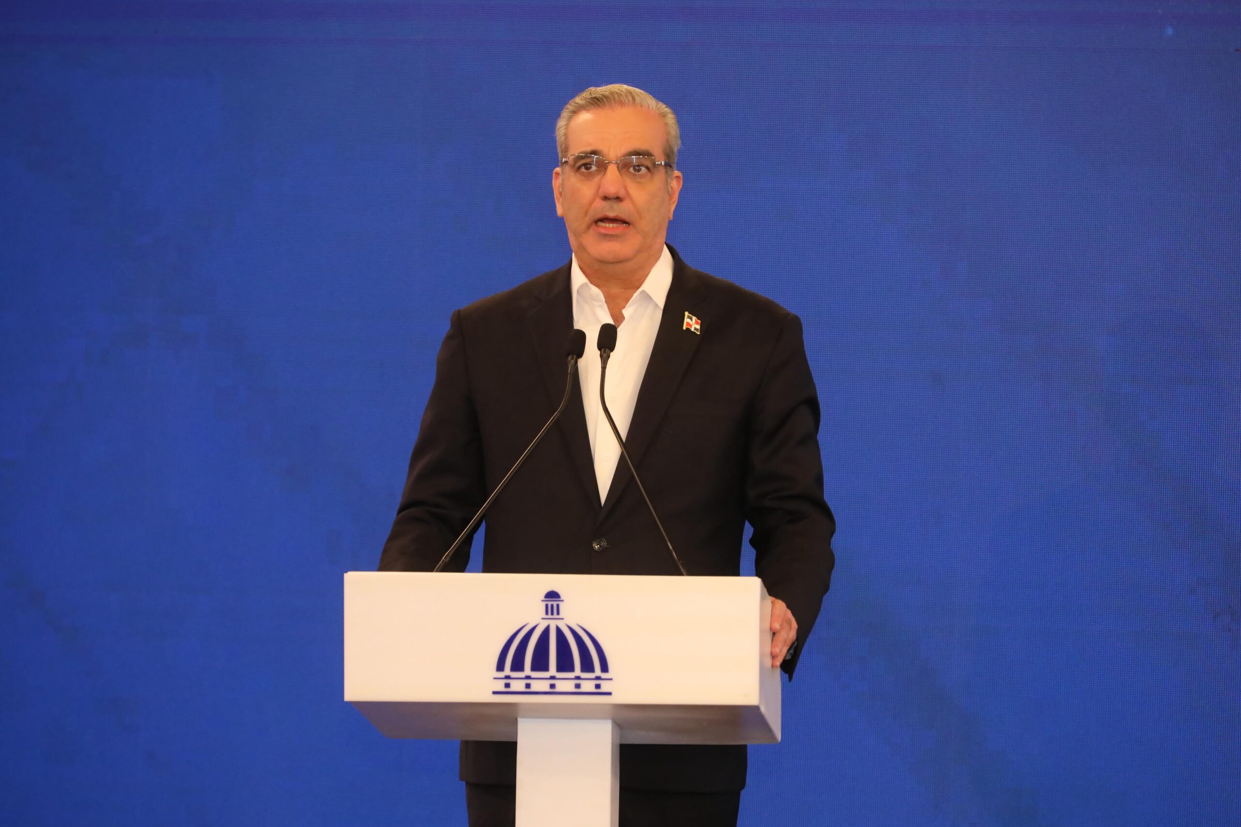 “Aún no hemos hablado de reforma fiscal con Magín Díaz”