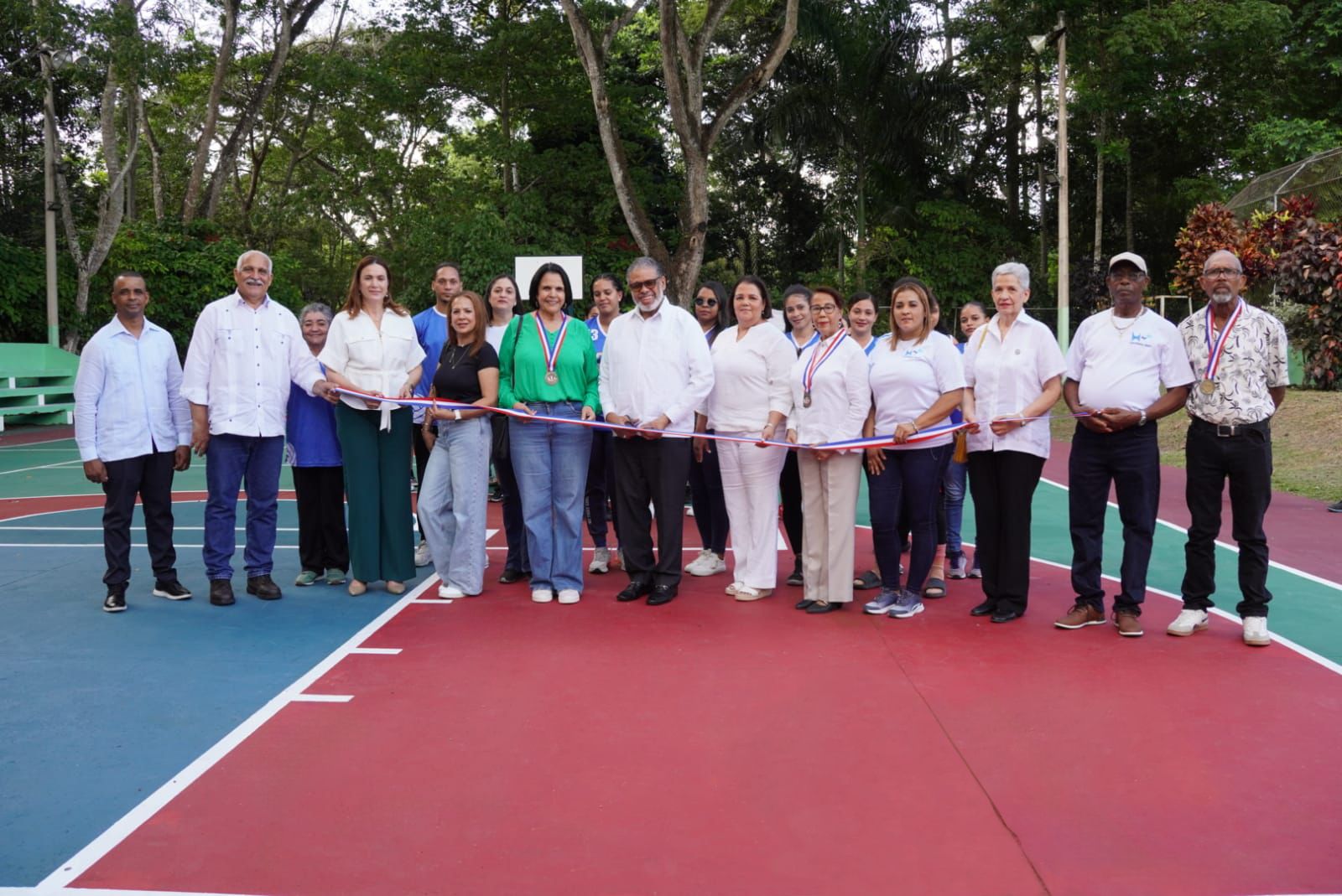 Inauguración de la cancha Hermanas Mirabal: Desarrollo comunitario
