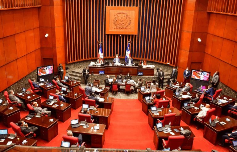 Senado aprueba en primera lectura proyecto que reforma la Ley 16-92 del Código de Trabajo