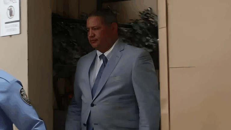 Imponen prisión preventiva a capitán de la Armada acusado de violencia de género contra su expareja