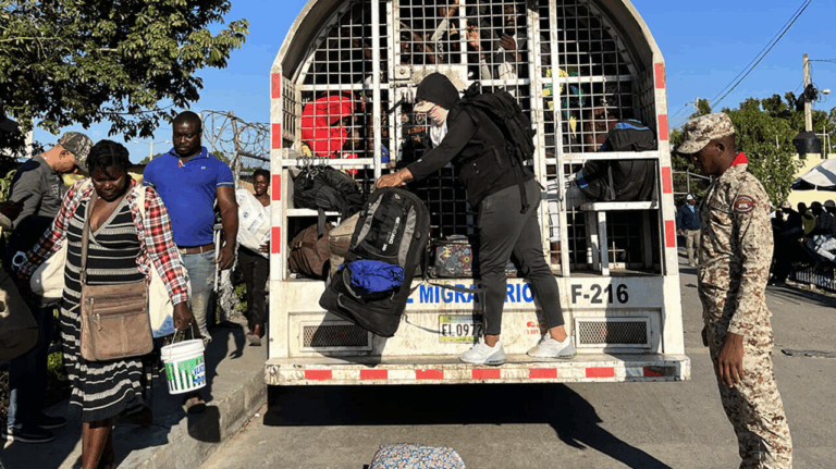 Migración detiene a más de 1,800 haitianos indocumentados y deporta otros 1,193 durante operativos