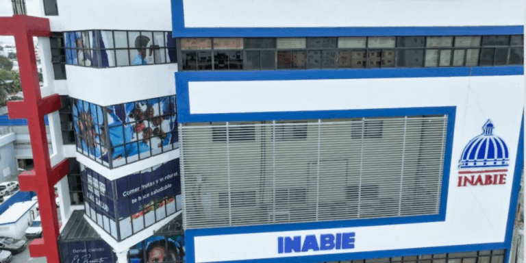 Detectan irregularidades en licitaciones del INABIE