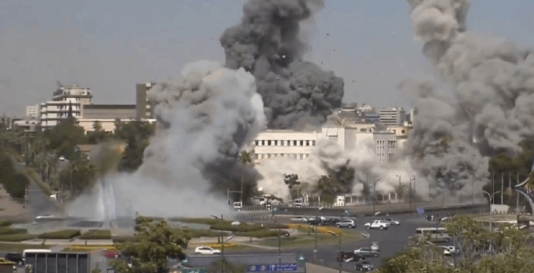 Israel bombardea cuartel militar en Damasco cerca del Palacio Presidencial
