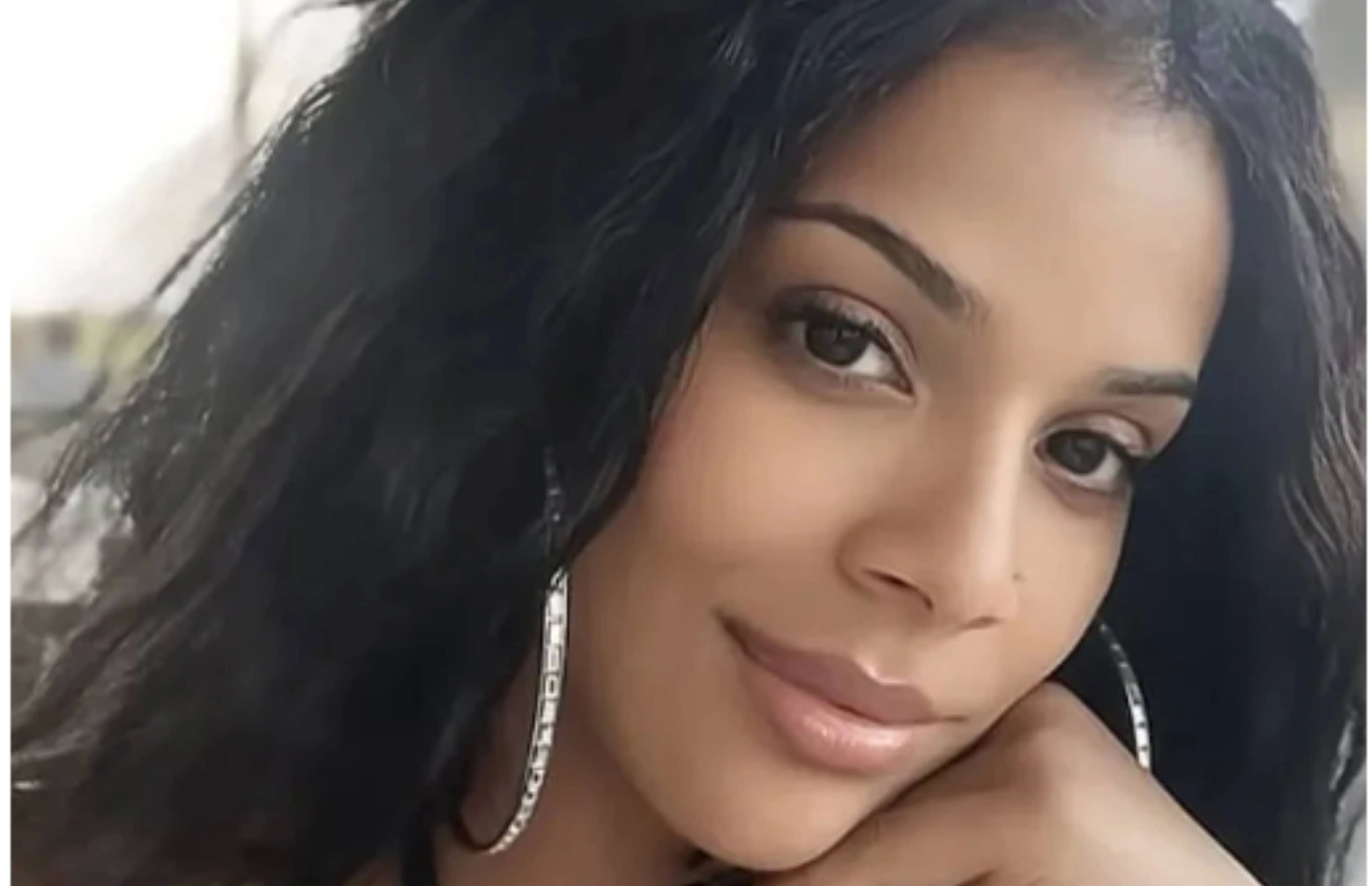 Encuentran sin vida mujer dominicana en un estacionamiento en Miami