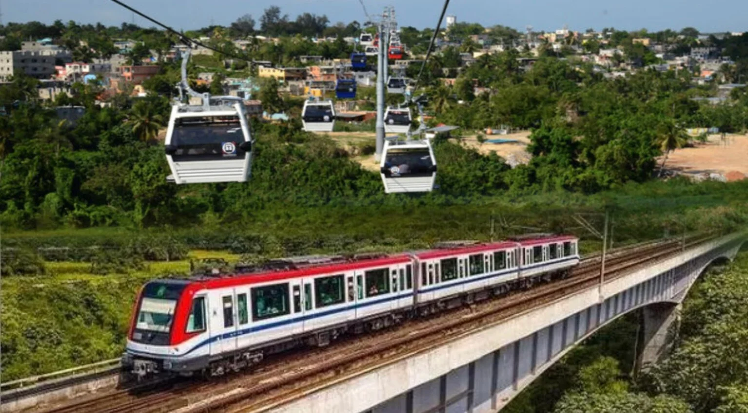Metro y Teleférico iniciarán sus operaciones desde las 5:30 a.m. desde este jueves