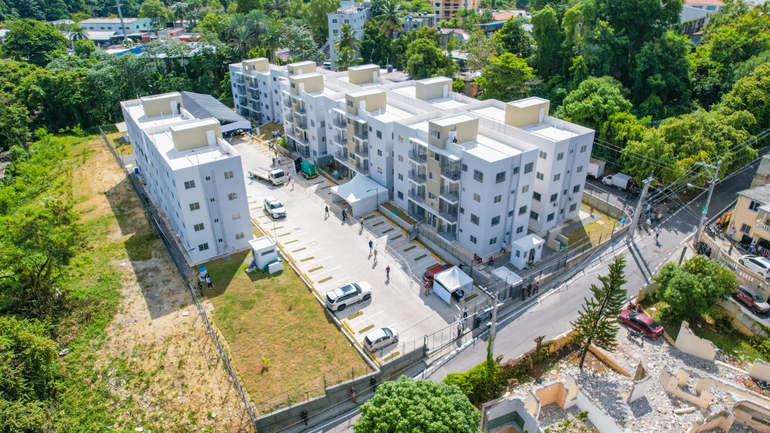 Gobierno afirma ha entregado más de 13 mil viviendas a familias necesitadas en cinco años