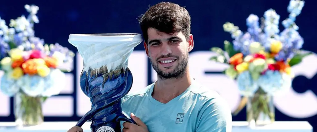 Carlos Alcaraz se proclamó el lunes campeón del Masters 1000 de Cincinnati por primera vez