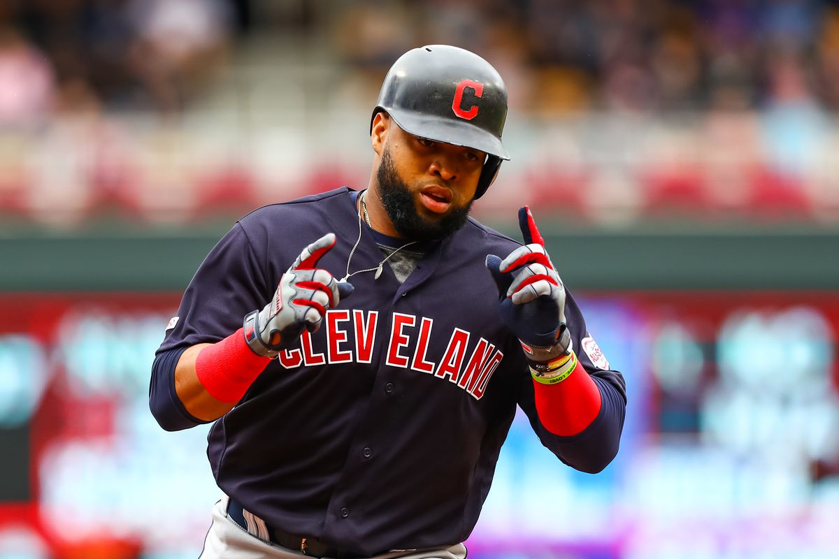 Los Guardianes de Cleveland colocaron al primera base dominicano Carlos Santana en la lista de "weivers"