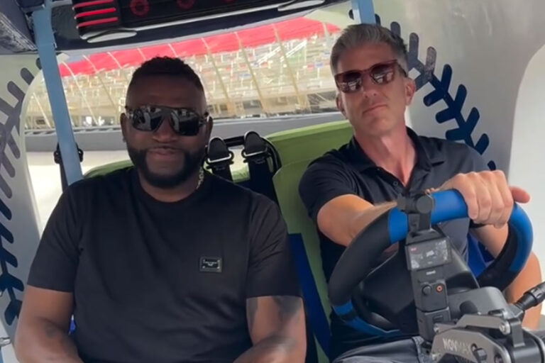 Video | David Ortiz y Kevin Burkhardt "cabecean al estilo gangsta”