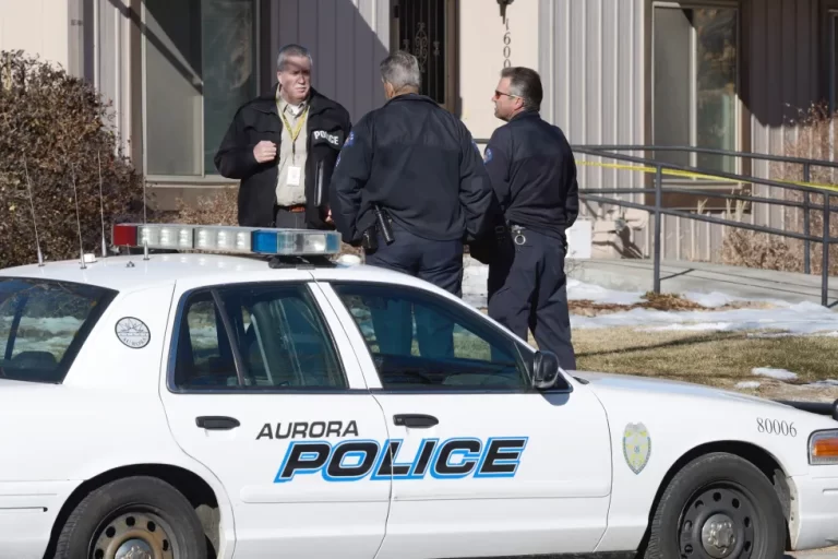 Capturan pareja en Denver por abuso de cadáveres