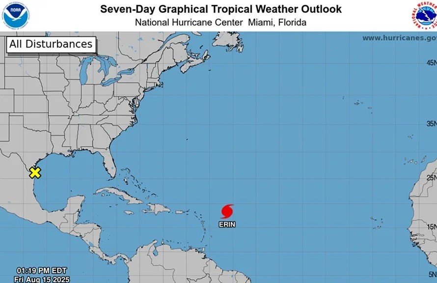 Huracán Erin se convierte en catastrófico categoría 5