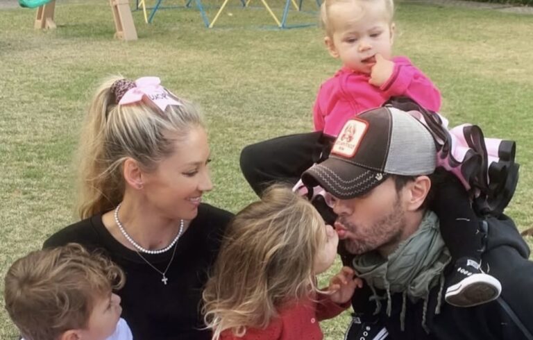 Enrique Iglesias y Anna Kournikova esperan a su cuarto hijo