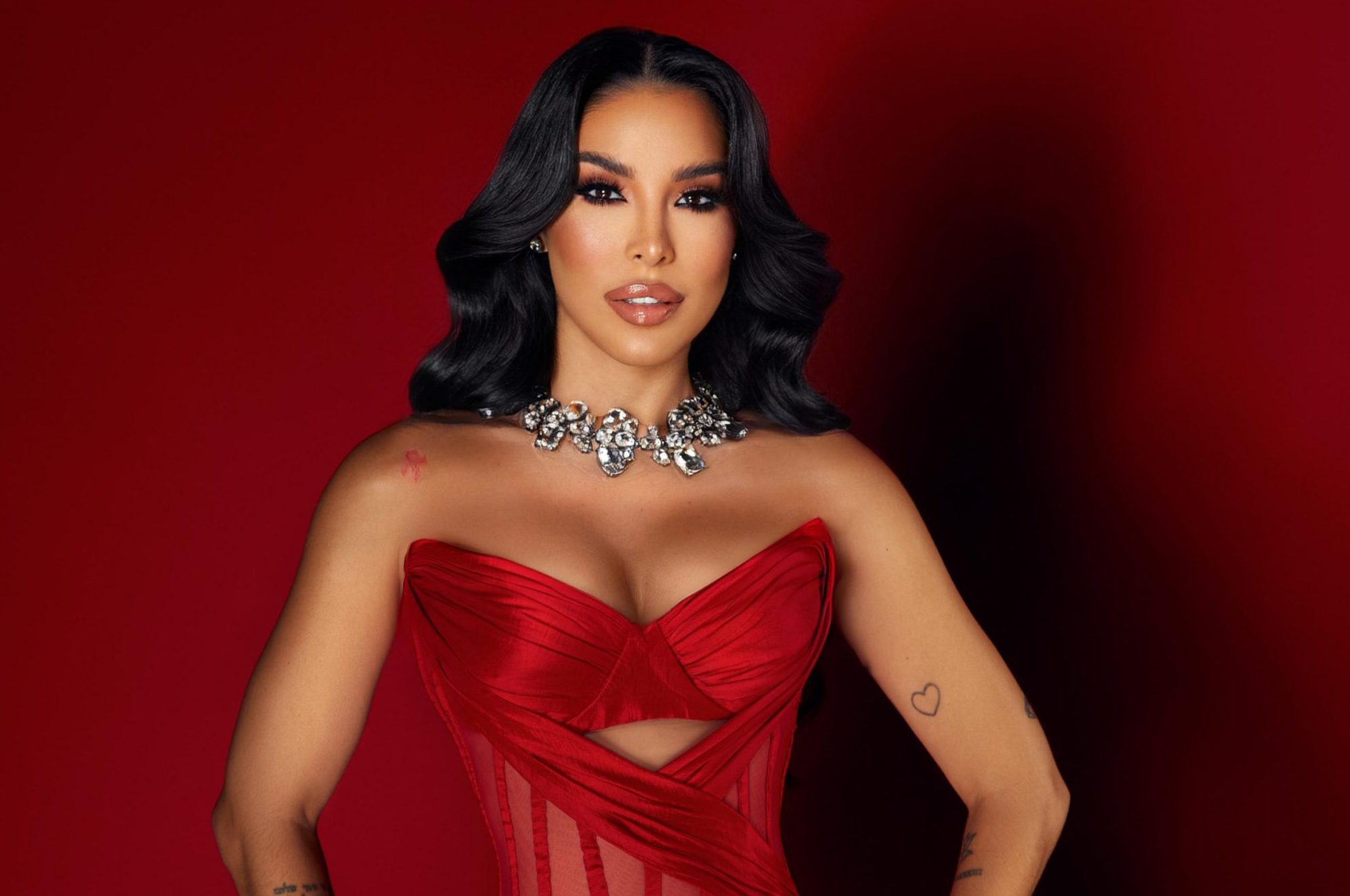 Jessica Pereira resalta en la conducción del Miss Universo República Dominicana