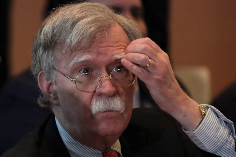 FBI registra casa de John Bolton por documentos clasificados