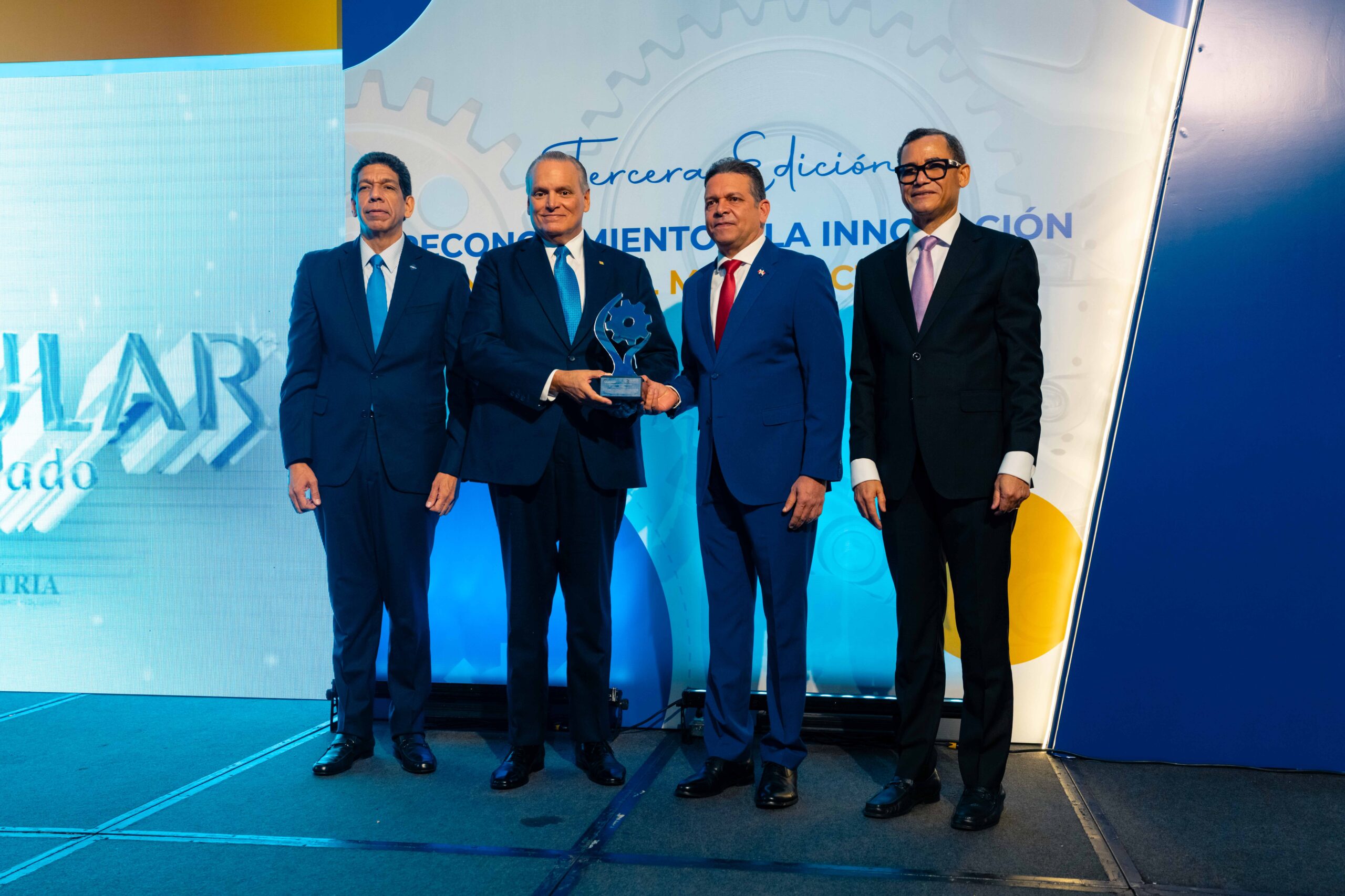 Banco Popular, líder en innovación industrial en RD