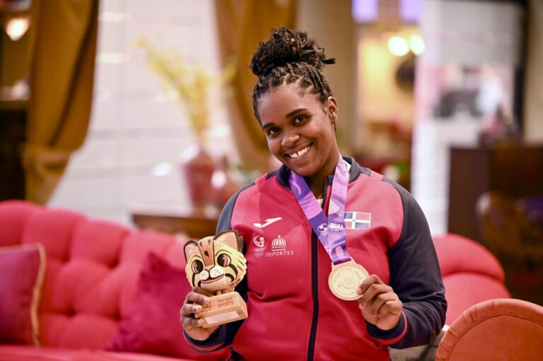 La pesista dominicana Perqui Nicoll Francis Gutiérrez ganó medalla de bronce en los Juegos Panamericanos Jr.