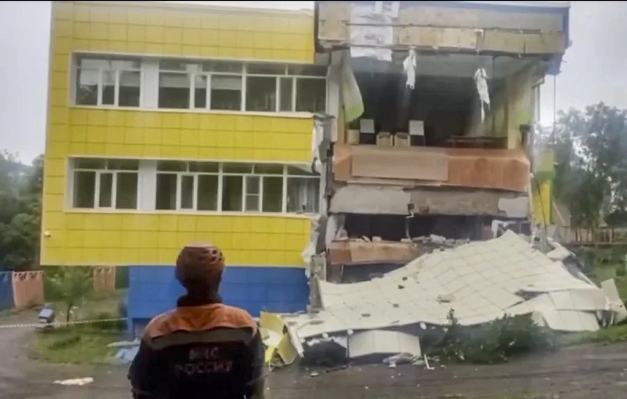 magnitud 8.8 y tsunami en camino