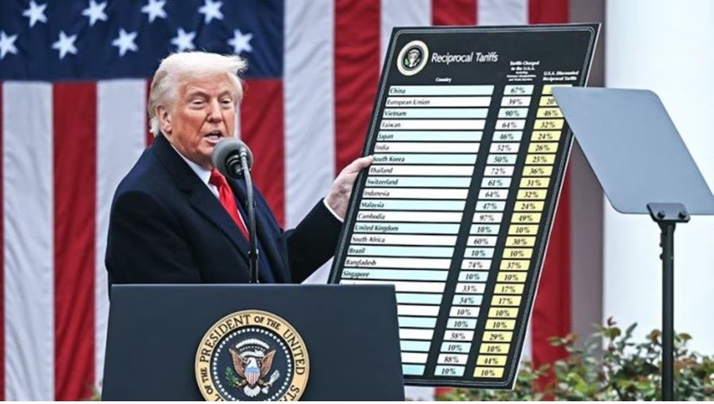 Trump impondrá arancel del 100% a chips y semiconductores