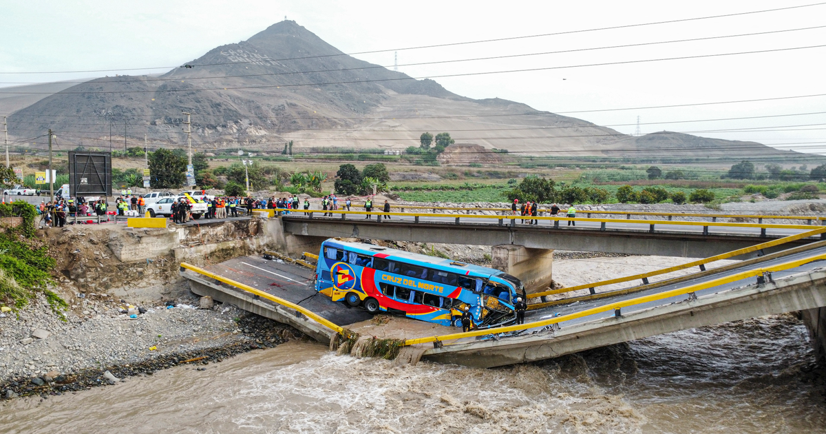 37 víctimas tras accidente de autobús