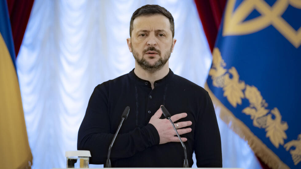 Zelenski critica reunión Trump-Putin en Alaska: "Decisiones que excluyen a Ucrania son decisiones muertas"