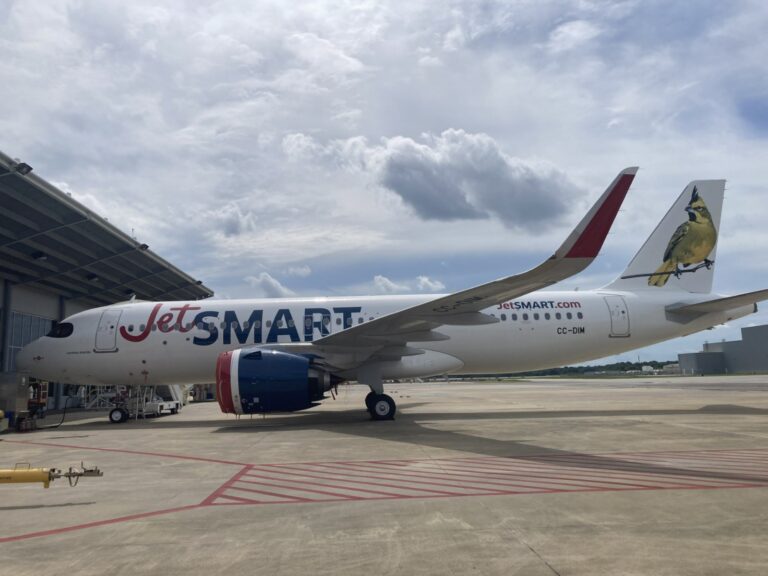 JetSMART lanza vuelos a Colombia desde $30 desde Punta Cana