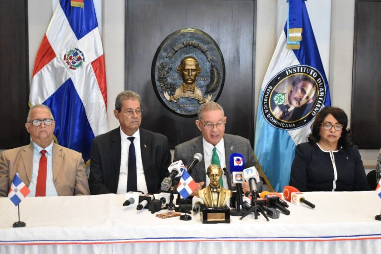 Sanciones graves por ultraje al Himno Nacional dominicano