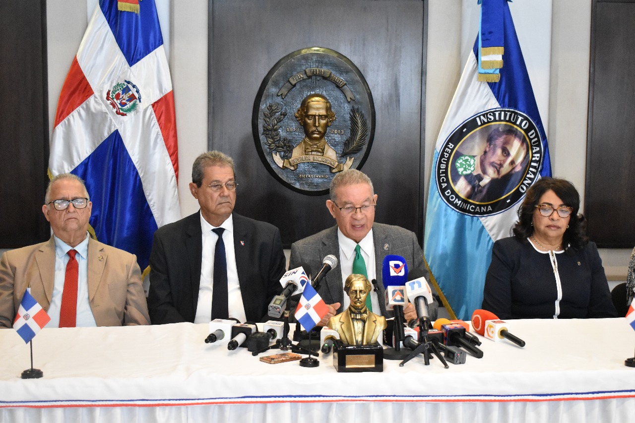 Sanciones graves por ultraje al Himno Nacional dominicano