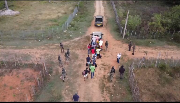 Ejército RD detiene 18 haitianos en Monción