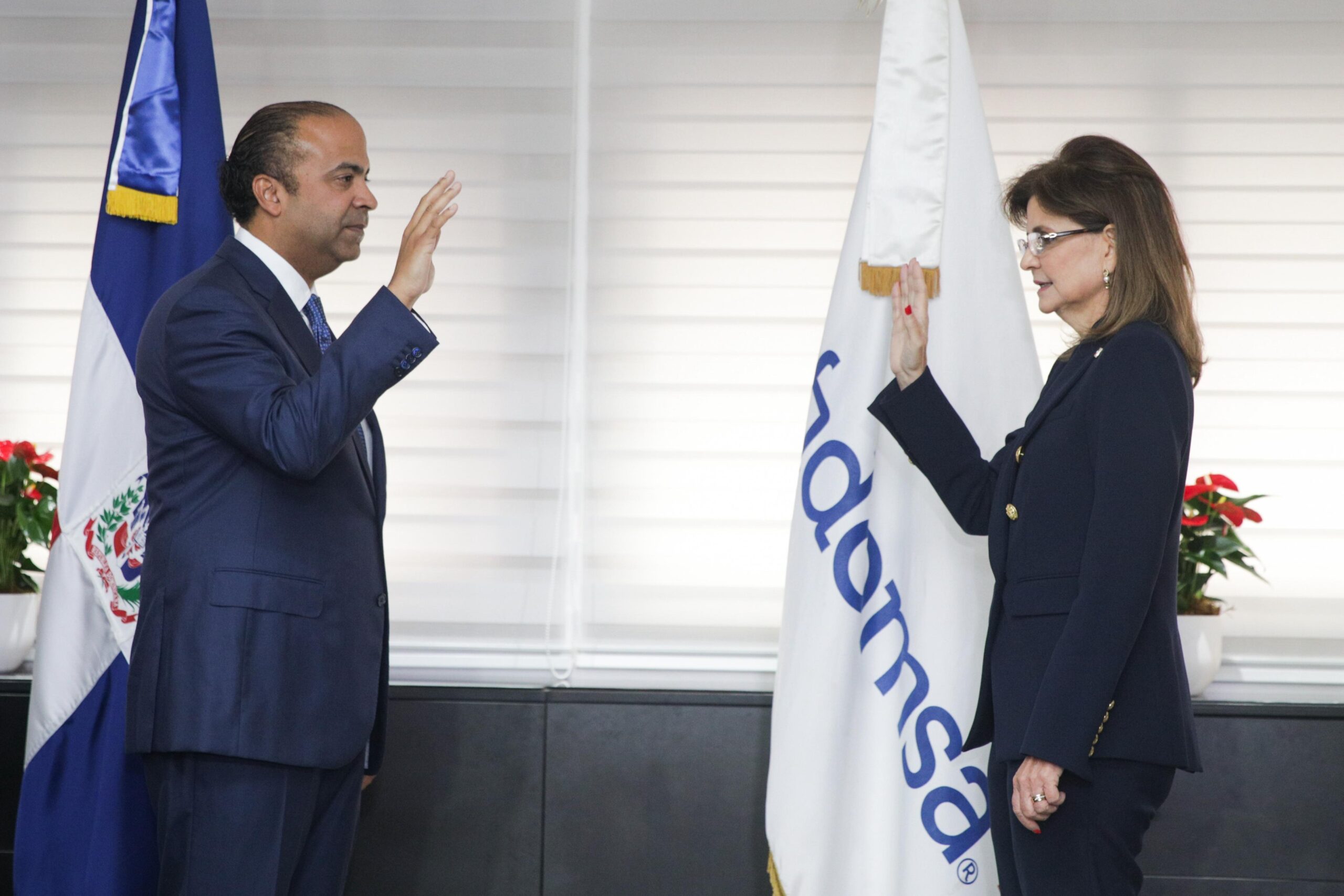Samuel Pereyra asume la presidencia de Refidomsa y promete transformación tecnológica