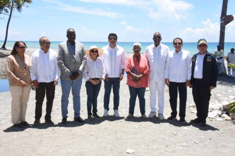 Renovación del frente marítimo en Nizao, Peravia