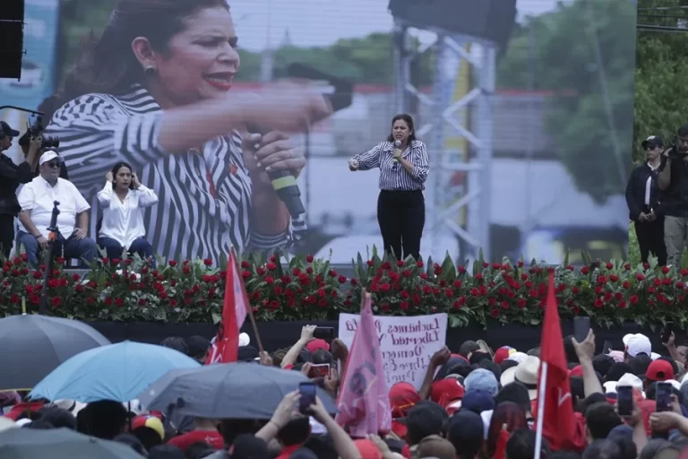 El proceso electoral en Honduras marcha entre acusaciones de fraude e incertidumbre