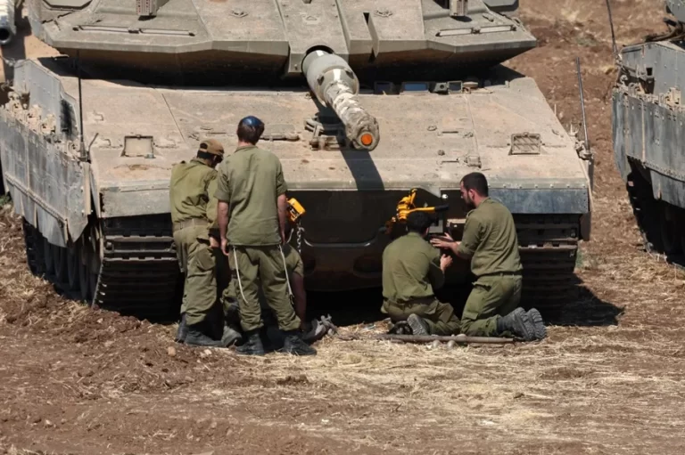 Una veintena de milicianos gazatíes se infiltran en una base del Ejército israelí en Gaza