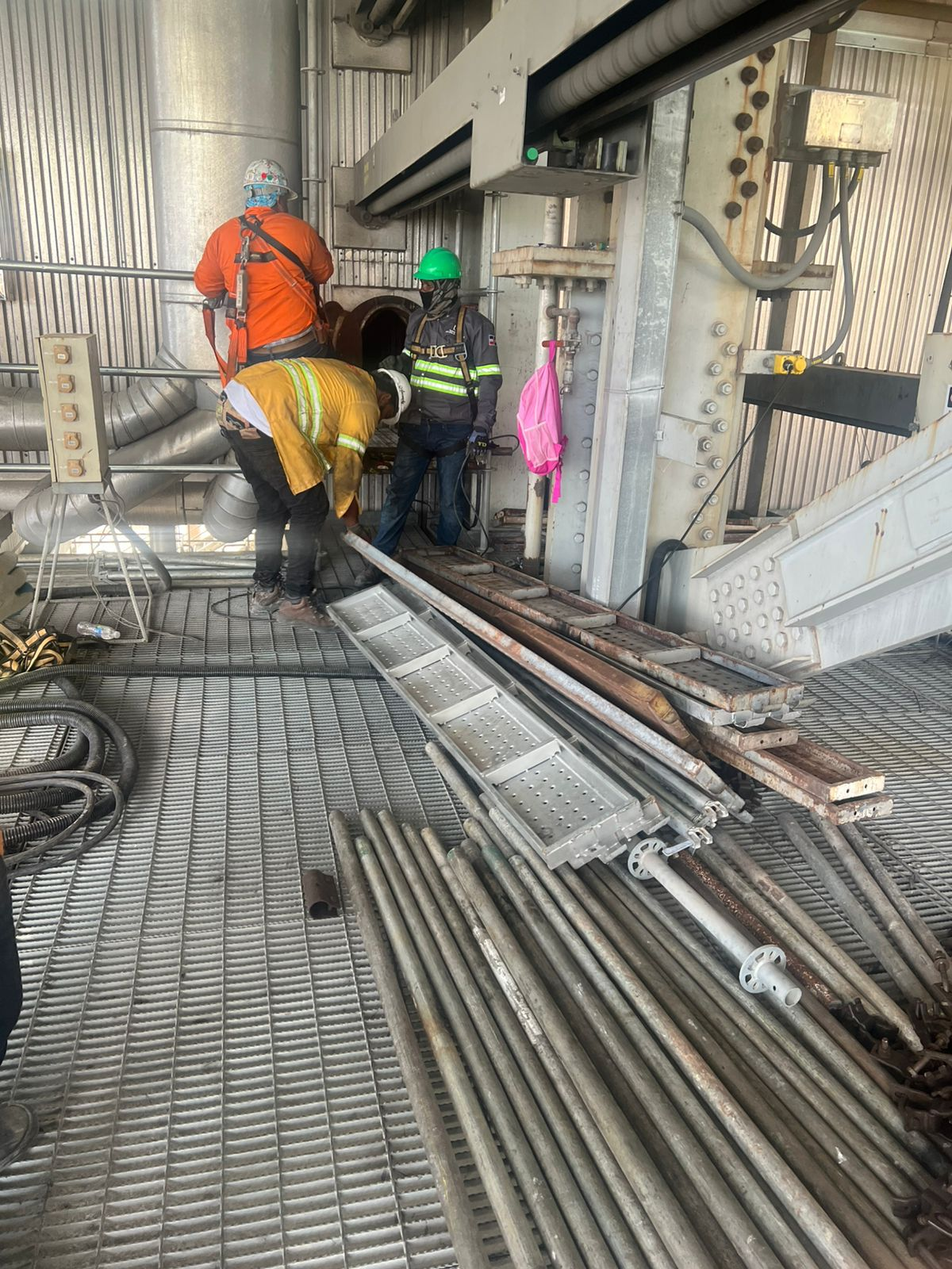 EGEPC avanza en reparación de caldera en Punta Catalina