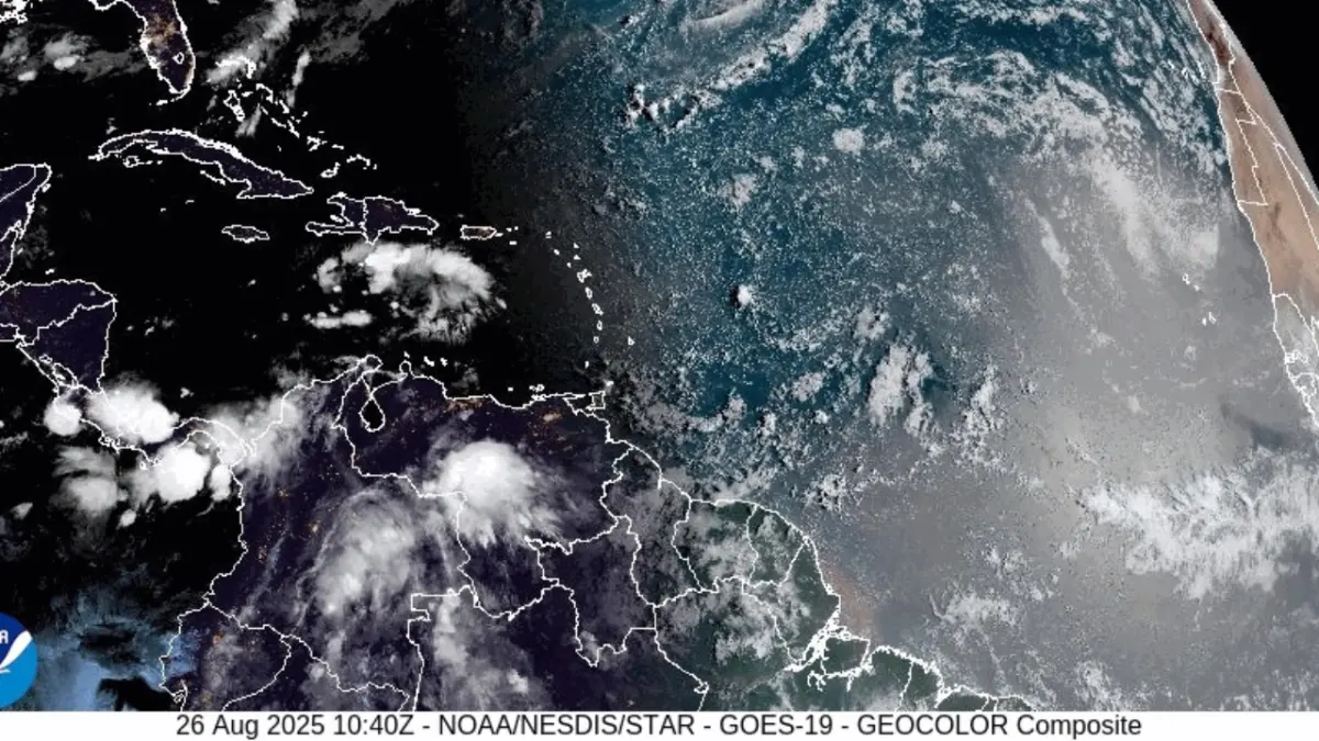 Onda tropical provocará aguaceros la noche de este martes