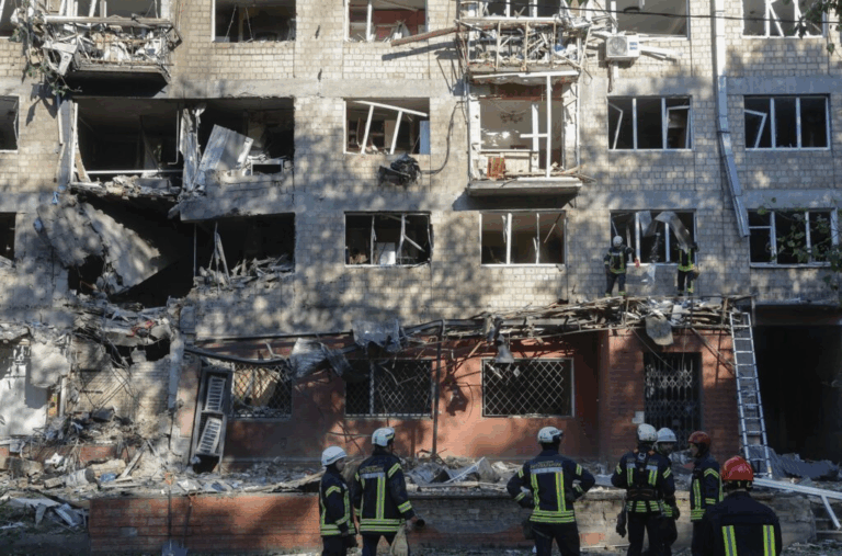 Kiev bajo fuego: 14 muertos y 50 heridos tras ofensiva rusa