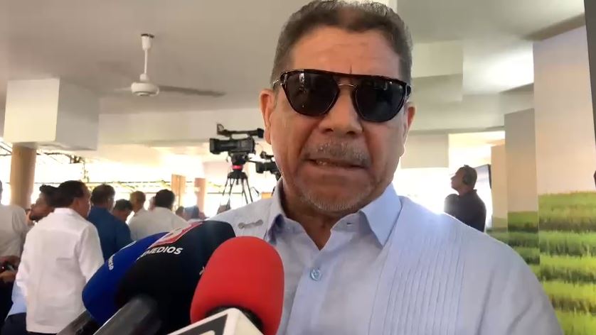 Ministro de Agricultura confirma investigan a dos militares por corrupción, uno es su jefe seguridad