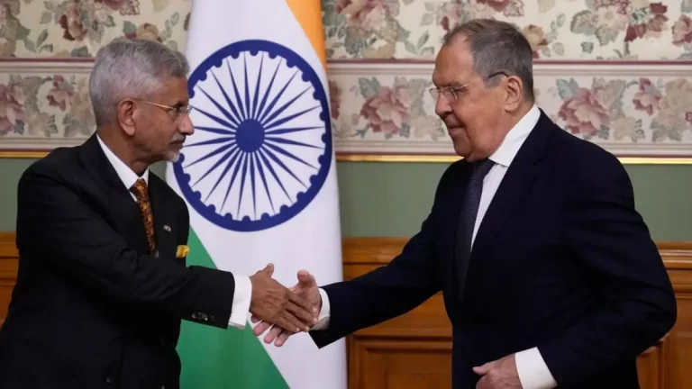 Rusia e India reafirman su alianza energética frente a los aranceles de Estados Unidos